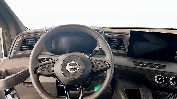 Nissan Interstar 4 of 5