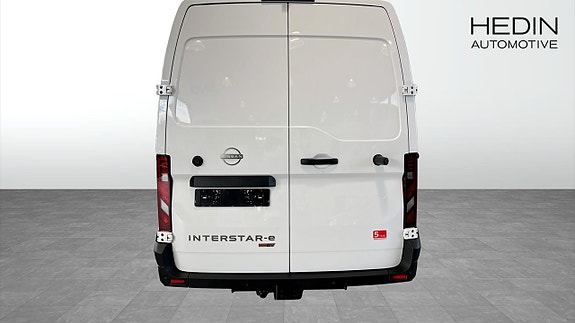 Nissan Interstar 7 of 11