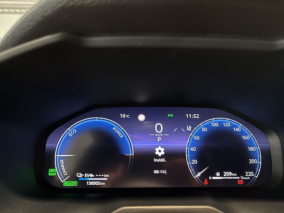 Toyota RAV4 Plug-in Hybrid 15 of 30