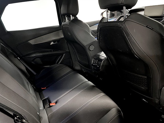 Peugeot 3008 16 of 19