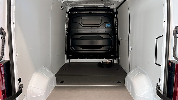 Nissan Interstar 10 of 11