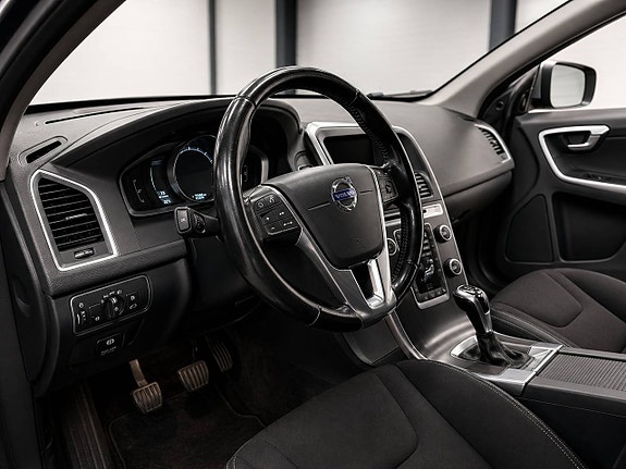 Volvo XC60 9 of 19