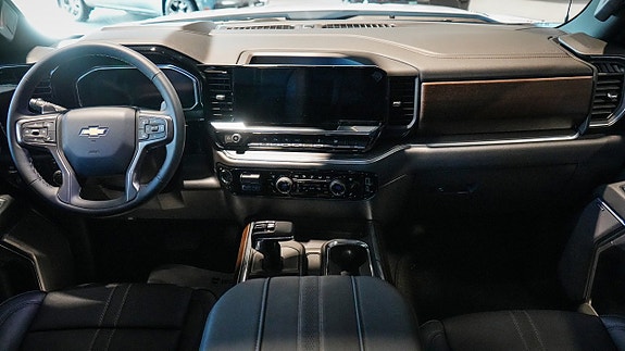 Chevrolet Silverado 1500 15 of 30