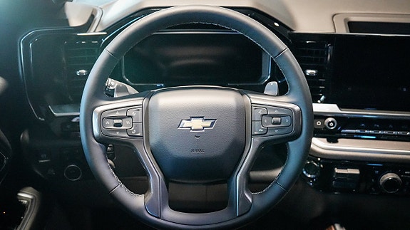 Chevrolet Silverado 1500 14 of 30