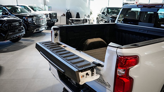 Chevrolet Silverado 1500 6 of 30