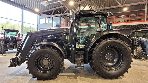 Valtra N155E Versu / TwinTrac / Lastare / Front PTO
