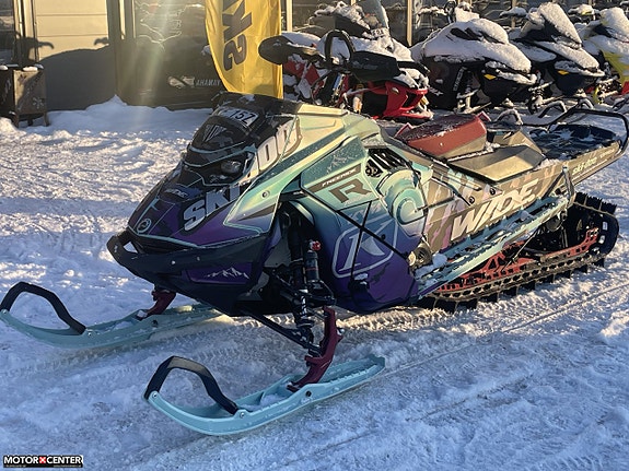Ski-Doo Freeride Standard 850 E-TECTurbo R 146in 10,25" display