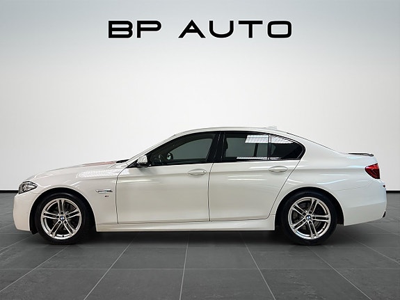 BMW 520d 3 of 5