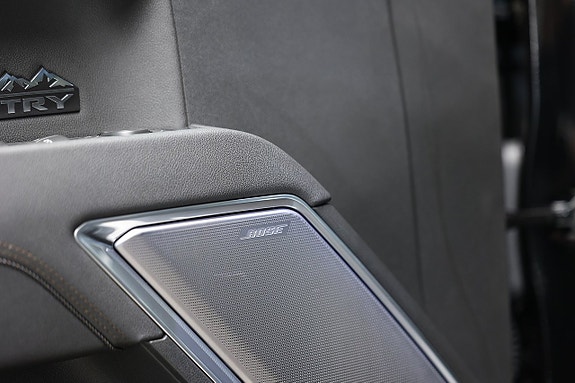 Chevrolet Silverado EV 18 of 25