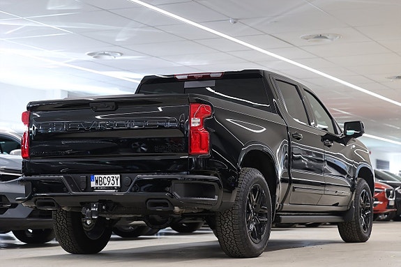 Chevrolet Silverado EV 8 of 25