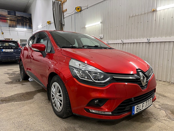 Renault Clio 2 of 5
