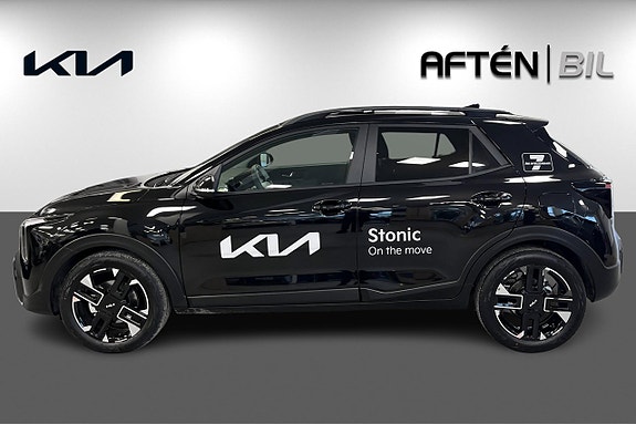 Kia Stonic 2 of 19