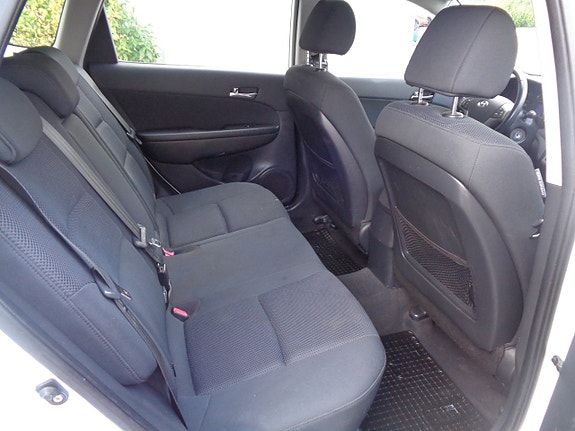 Hyundai i30 8 of 9