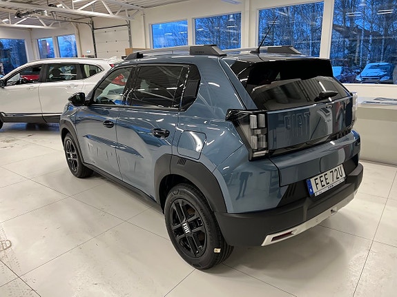 Fiat Grande Panda E 2 of 4
