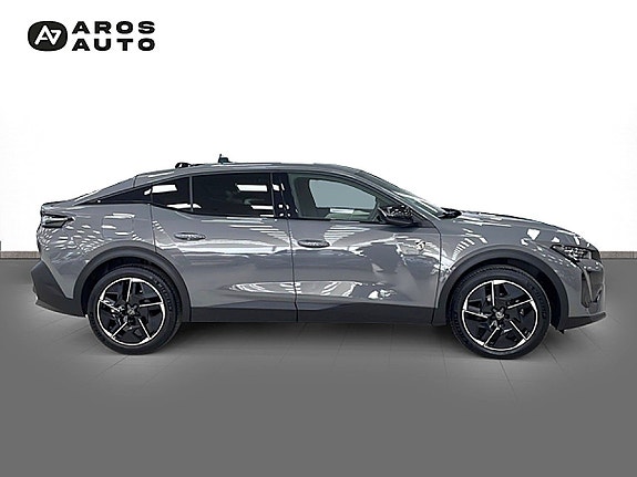 Peugeot 408 4 of 5