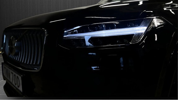 Volvo XC90 5 of 13
