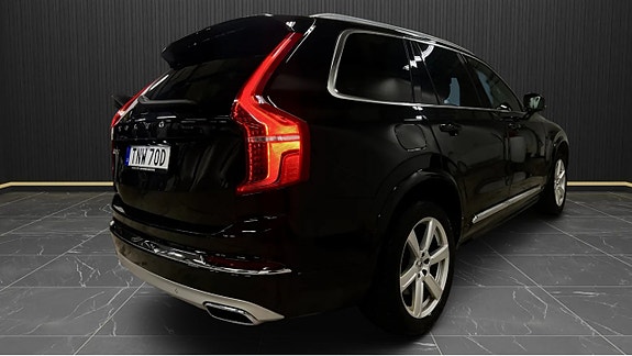 Volvo XC90 4 of 13