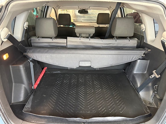 Toyota Corolla Verso 9 of 10