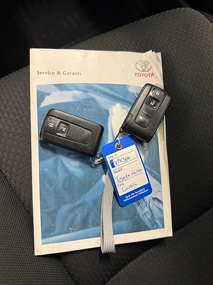 Toyota Corolla Verso 10 of 10