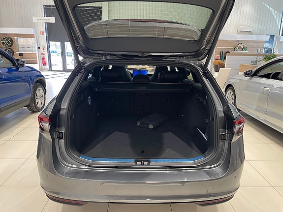 Skoda Superb 9 of 10