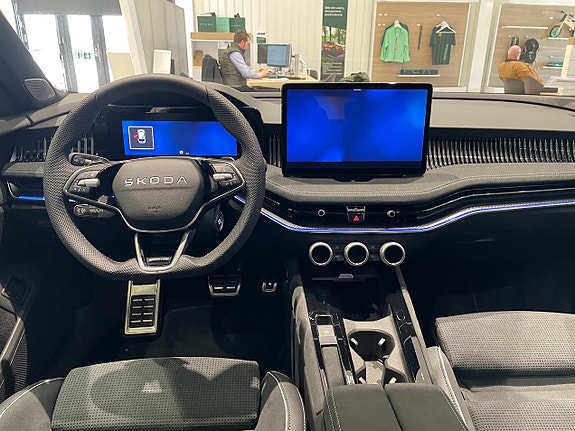 Skoda Superb 7 of 10