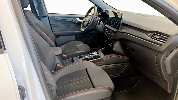 Ford Kuga 3 of 5