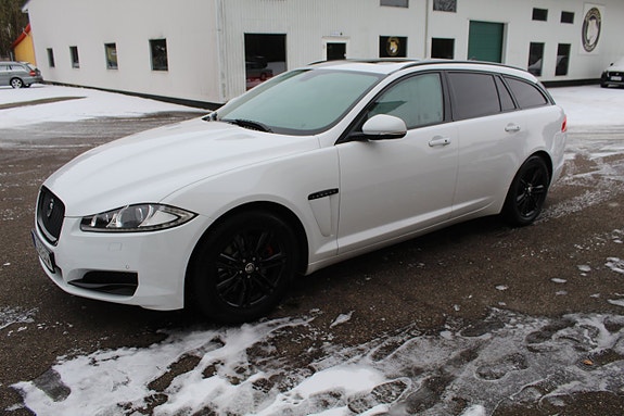 Jaguar XF 9 of 12