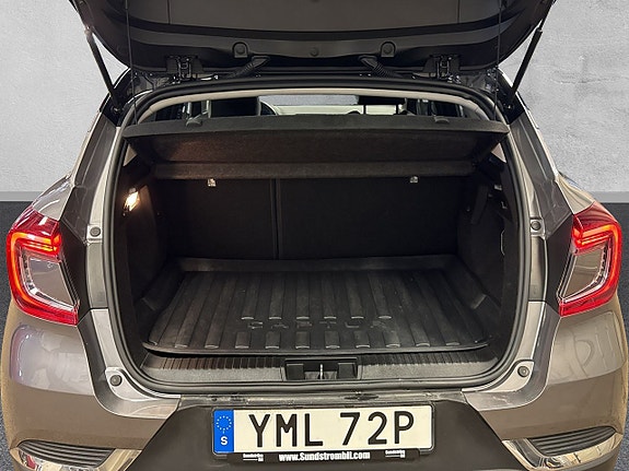 Renault Captur 10 of 25