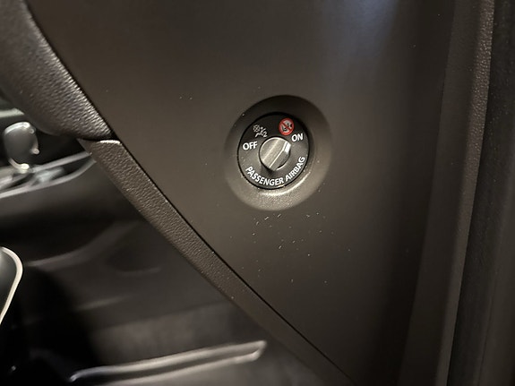 Renault Captur 25 of 25