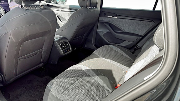 Skoda Superb 12 of 14