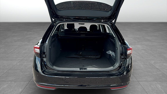 Skoda Superb 13 of 14