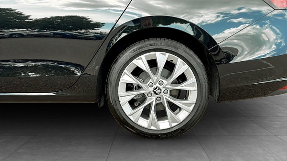 Skoda Superb 6 of 14