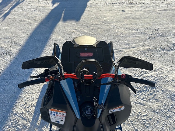 Ski-Doo Freeride 146" 850 E-Tec -26 5 of 5