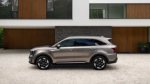 Kia Sorento 3 of 8