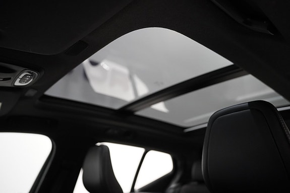 Volvo XC40 7 of 21