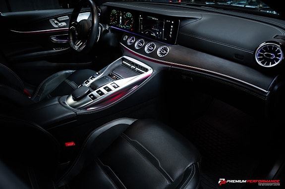 Mercedes-Benz AMG GT 43 17 of 28