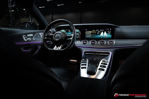 Mercedes-Benz AMG GT 43 24 of 28