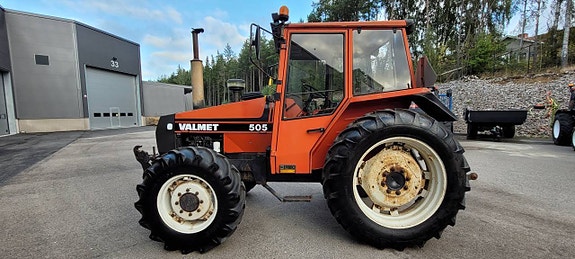 Valmet 505 / Frontlyft