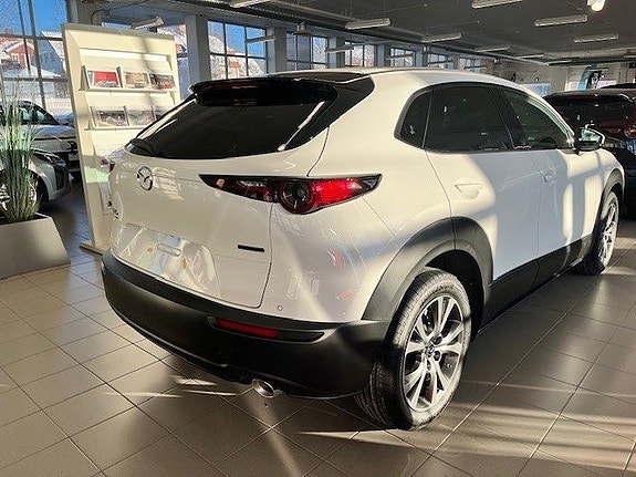 Mazda CX-30 4 of 5