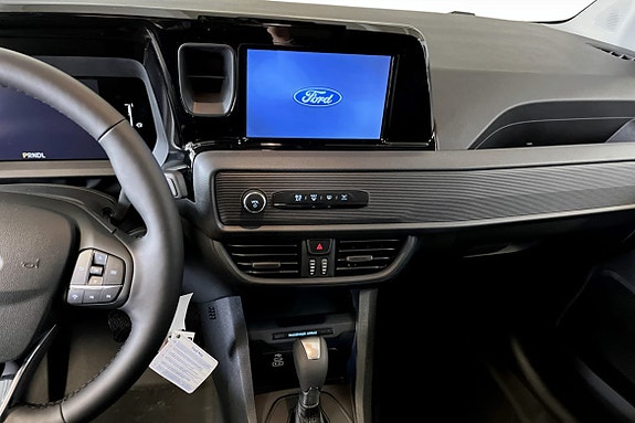Ford Transit Courier 5 of 7