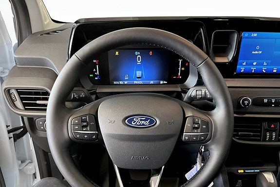 Ford Transit Courier 6 of 7