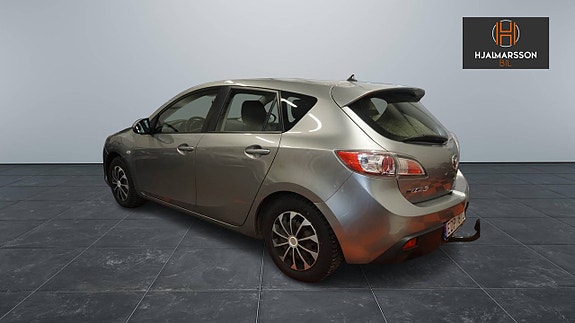Mazda 3 2 of 12