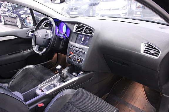 Citroen C4 14 of 27