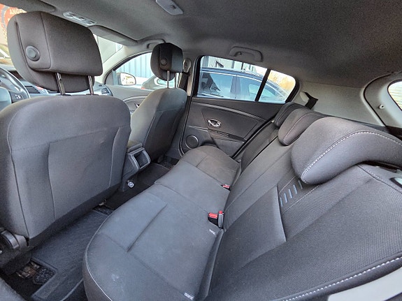 Renault Megane 11 of 13
