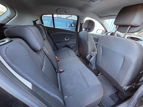 Renault Megane 10 of 13