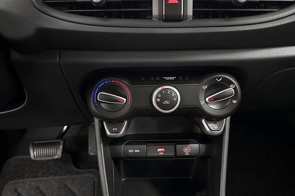 Kia Picanto 12 of 14