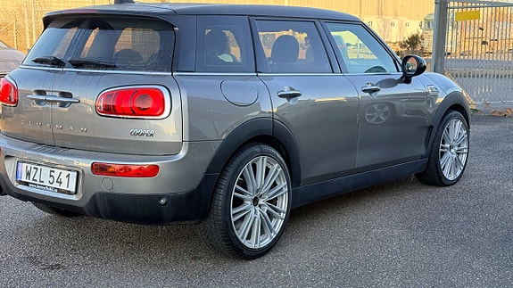 MINI Clubman Cooper 4 of 5