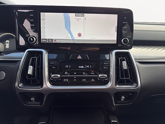 Kia Sorento 14 of 27