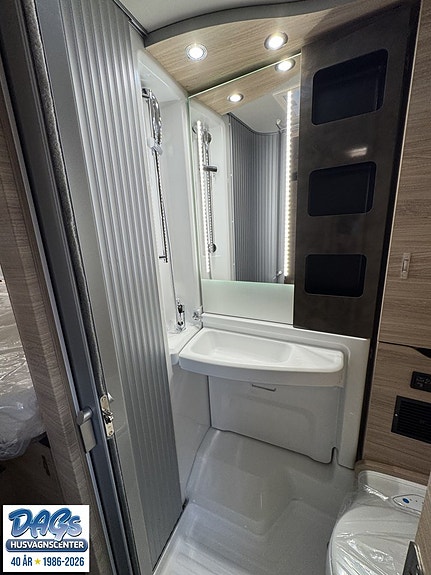 Knaus 650 MEG VAN TI PLUS PLATINUM SELECTION 15 of 20