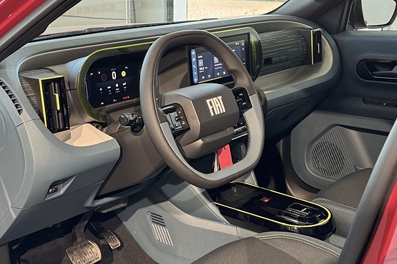 Fiat Grande Panda E 7 of 13